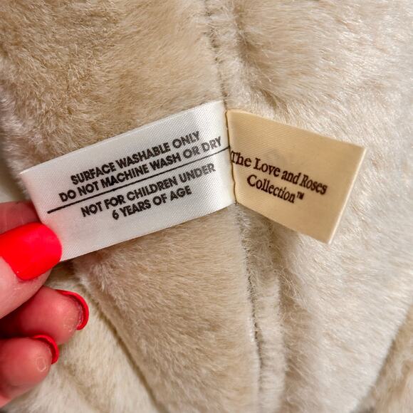 WENDY BRENT VTG Bear 1986 Porcelain/Plush Musical Love & Roses Collectible RARE - Picture 6 of 9